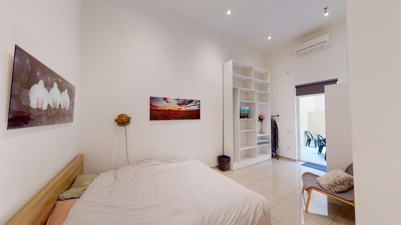Spacious 3 Bedroom Maisonette Sliema Exterior photo